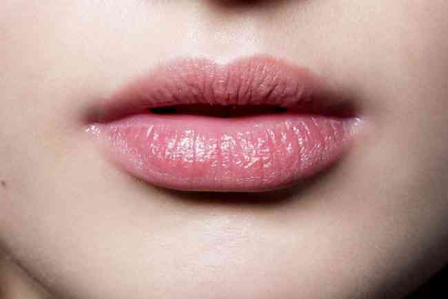 sekreti i buzëve perfekte