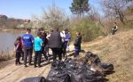  Vullnetarët pastrojnë liqenin e Bujanocit