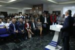  100 të rinjë i bashkohen AAK-së në Gjilan