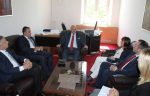  Zëvendësministri Sadiku bisedon me zyrtarët e shëndetësisë së Malit të Zi për bashkëpunimin në shëndetësi