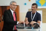  Voton kryetari i AAK-se ne Gjilan Rexhep Kadriu