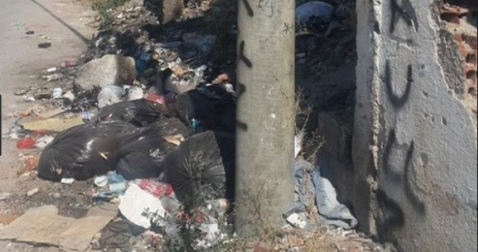  Komuniteti rom rrezikohet nga objektet gjysmë të rrënuara dhe deponitë e mbeturinave