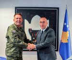 Kryeministri Haradinaj priti ministrin dhe komandantin e FSK-së