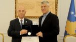  Presidenti Thaçi dekoroi kryetarin e Komitetit Olimpik të Kosovës me Medaljen Presidenciale të Meritave