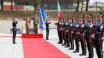  Gjenerallejtënant Salvatore Farina pritet me ceremoni ushtarake në FSK