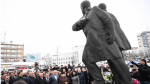  Kryeministri Haradinaj nderon heronjtë Rexhep Mala e Nuhi Berisha