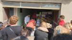  Shoqata Humanitare “Bereqeti” ka shpërndarë 150 pako ushqimore për jetimët e Gjilanit