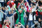  Pas 40 vitesh ndalesë, Irani lejon gratë të shikojnë futboll në stadium