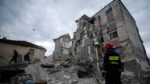  Futbollisti kosovar dhuron 12 mijë euro për të prekurit nga tërmeti në Shqipëri