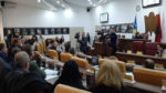  Kuvendarët e Gjilanit diskutojnë për lokacionin e varrezave, por nuk marrin asnjë vendim