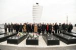  Kurti në Gjilan, bën homazhe në varrezat e Rexhep Malës dhe Nuhi Berishës