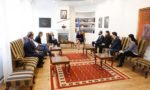  Ministrja Dumoshi takon drejtuesit vendor dhe ndërkombëtarë të pinpongut