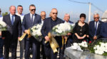  Drejtuesit e FFK-së vendosën buqeta lulesh tek varri i Fadil Vokrri