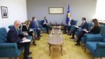  Ministri Veliu priti në takim ambasadorin e BE-së në Kosovë, Tomas Szunyog
