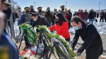  Kryeministri Kurti vuri kurora lulesh dhe bëri homazhe në varrezat e dëshmorëve në Koshare