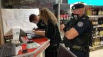  Gjilan: Policia po vazhdon me inspektim të zbatimit të masave anti-Covid në qendra tregtare dhe lokale hoteliere