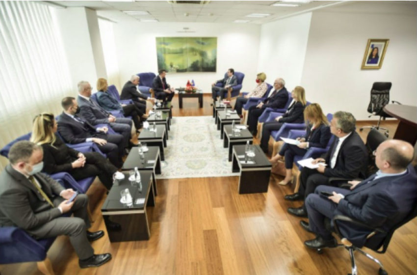 Kryeministri Kurti priti delegacionin e deputetëve të Kuvendit të Shqipërisë të udhëhequr nga Taulant Balla