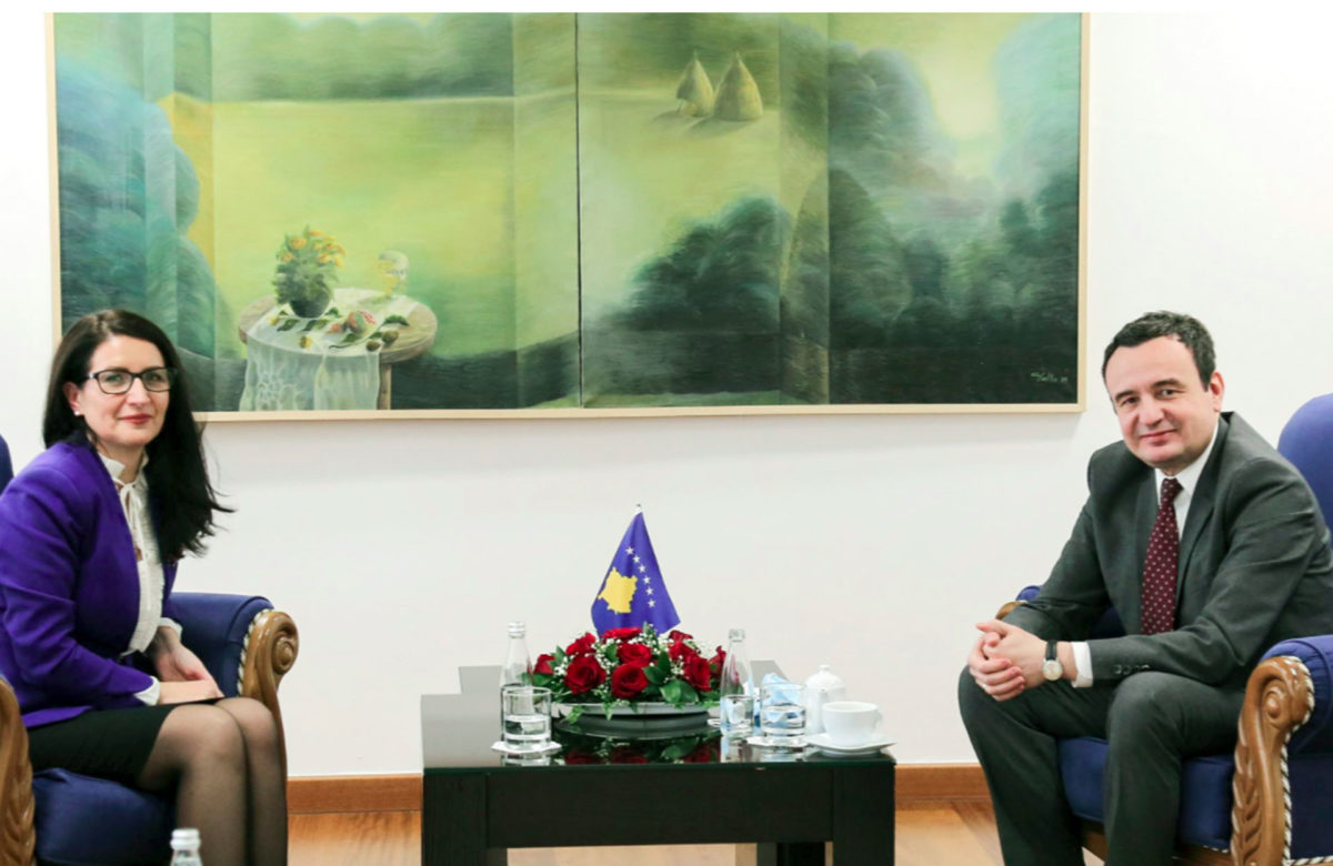  Kryeministri Kurti priti në takim Auditoren e Përgjithshme të Kosovës, Vlora Spanca
