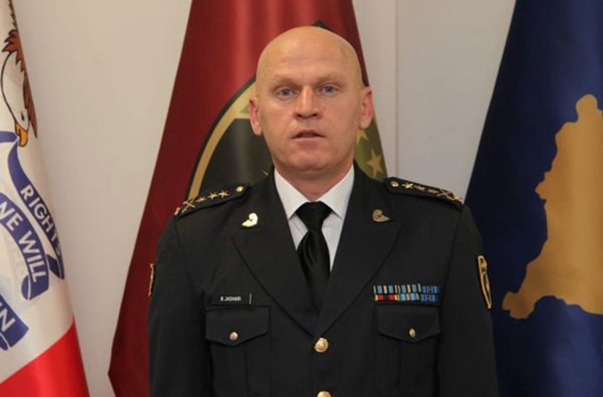  Komandanti i FSK-së uron ushtarët, nënoficerët e oficerët për Ditën e Forcës