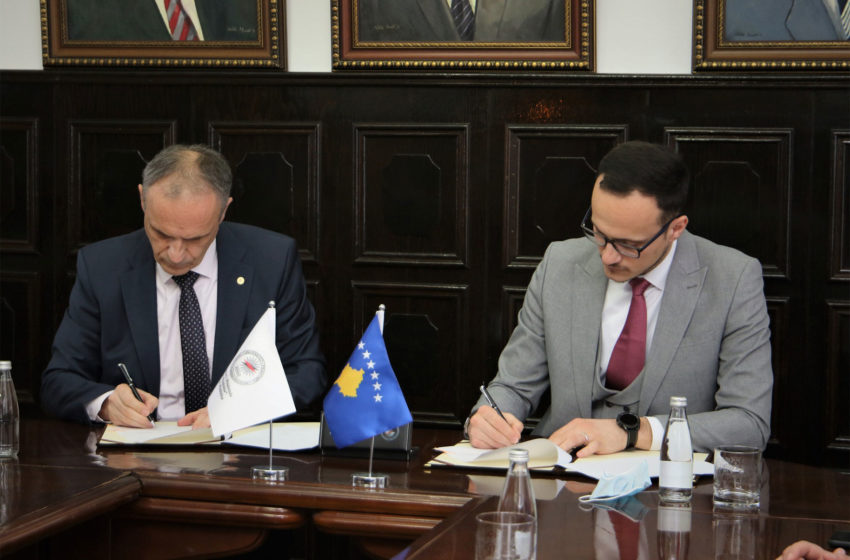  Gjilani bëhet Komuna e parë që formalizon marrëveshje bashkëpunimi me Universitetin “Hasan Pishtina”