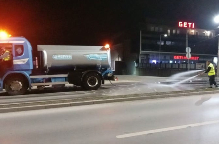  Komuna e Gjilanit në vikend ka bërë pastrimin dhe larjen e rrugëve në qytet