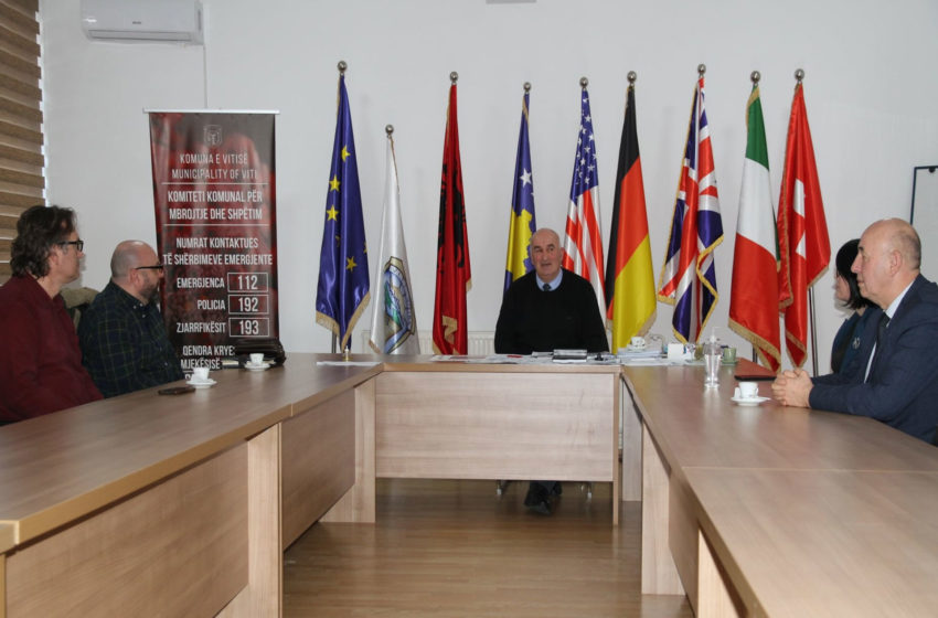  Kryetari i Vitisë priti në takim përfaqësuesit e Caritas-it zviceran në Kosovë