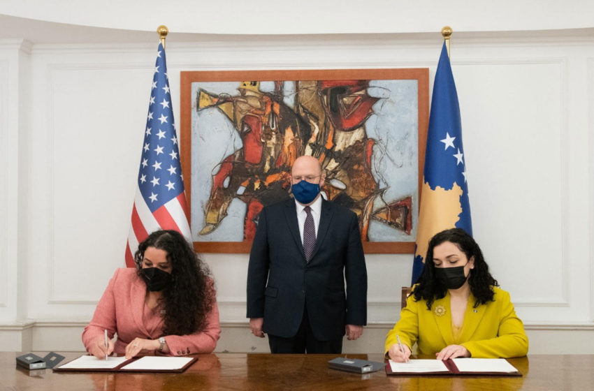  Presidentja Osmani: Edhe 32 milionë dollarë shtesë nga populli amerikan për Republikën e Kosovës