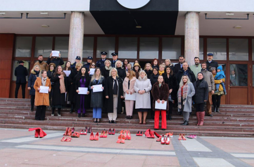  Në Ditën Ndërkombëtare të Gruas, në Gjilan hapet fushata me moto “Protestojmë, nuk festojmë”