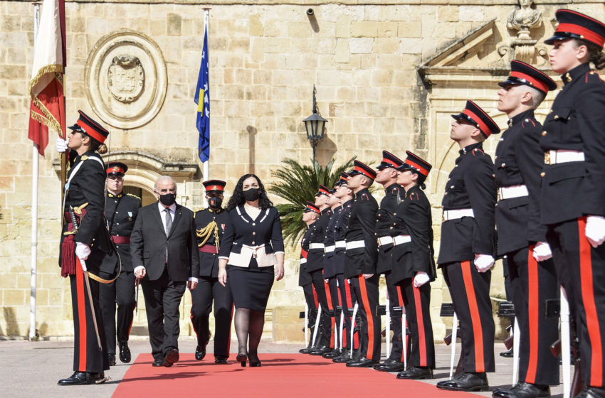  Presidentja e Kosovës u prit nga Presidenti i Maltës