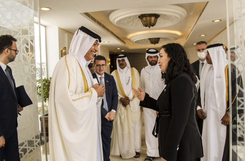  Presidentja Osmani u prit në takim nga Kryetari i Kuvendit Konsultativ të Katarit, Hassan bin Abdulla Al-Ghanim