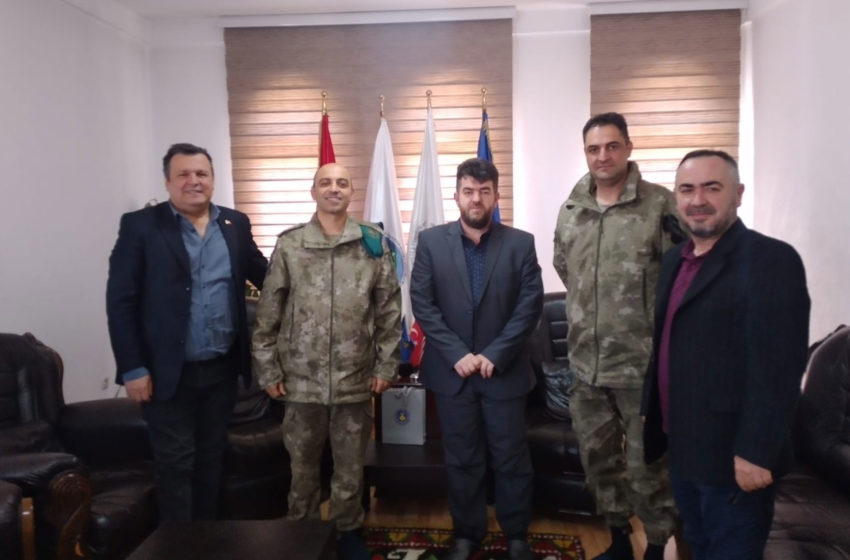  Komandanti i LMT Oral Ates vizitoi Këshillin e Bashkësisë Islame në Gjilan