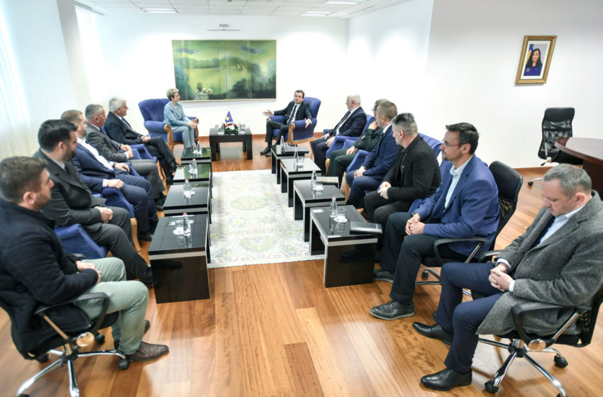  Kryeministri Kurti takoi përfaqësuesit politikë të shqiptarëve në Preshevë, Medvegjë dhe Bujanoc
