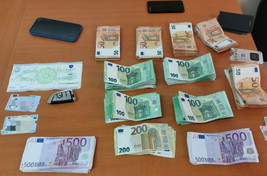  Tentoi t’i fshehë 60 mijë euro, kapet nga Njësia kufitare e reagimit të shpejtë e Policisë së Kosovës