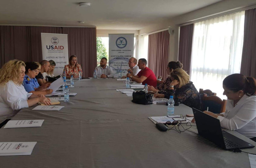  Mbahet tryezë diskutimi me temën “Qasja në drejtësi për qytetarët e Komunës së Kamenicës: Sfidat dhe mënyrat e adresimit të tyre”