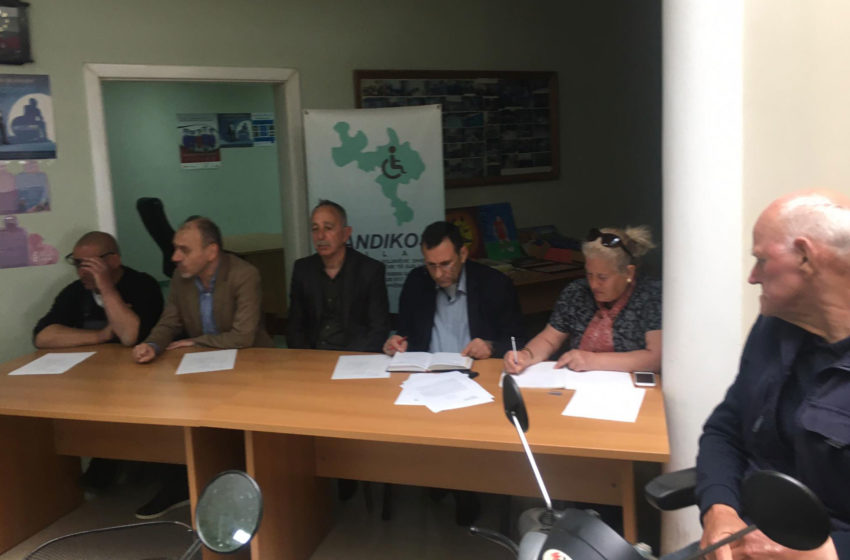  Fatmir Shurdhani merr besimin për pozitën e Drejtorit Ekzekutiv në Handikos