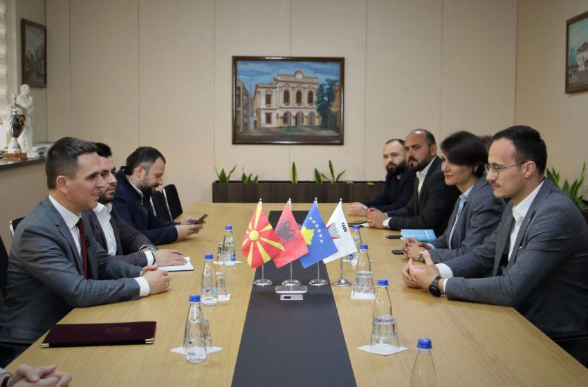  Kryetari i Gjilanit nënshkruan memorandum bashkëpunimi me kryetarin e Tetovës për aplikim me projekte të përbashkëta në fondet IPA