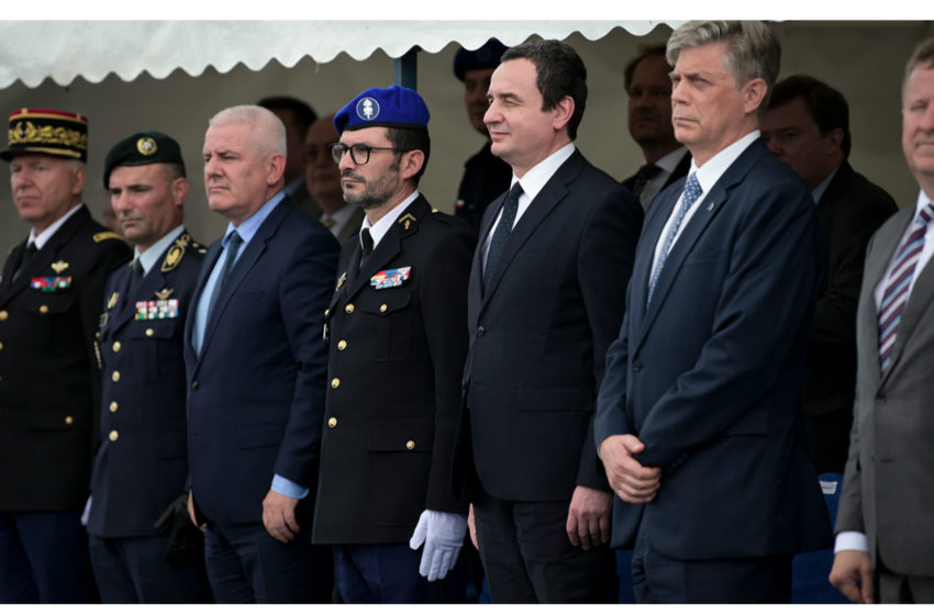  Kryeministri Kurti mori pjesë në ceremoninë e ndarjes së medaljeve për pjesëtarët e policisë së Misionit të BE-së për Sundim të Ligjit