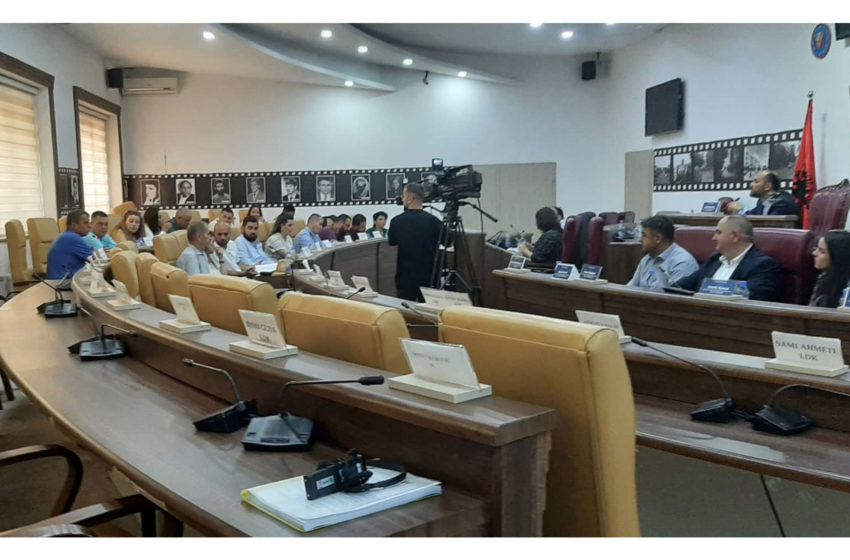  Kuvendi i Gjilanit e miraton KAB-in 2023-2025, opozita nuk merr pjesë në seancë   