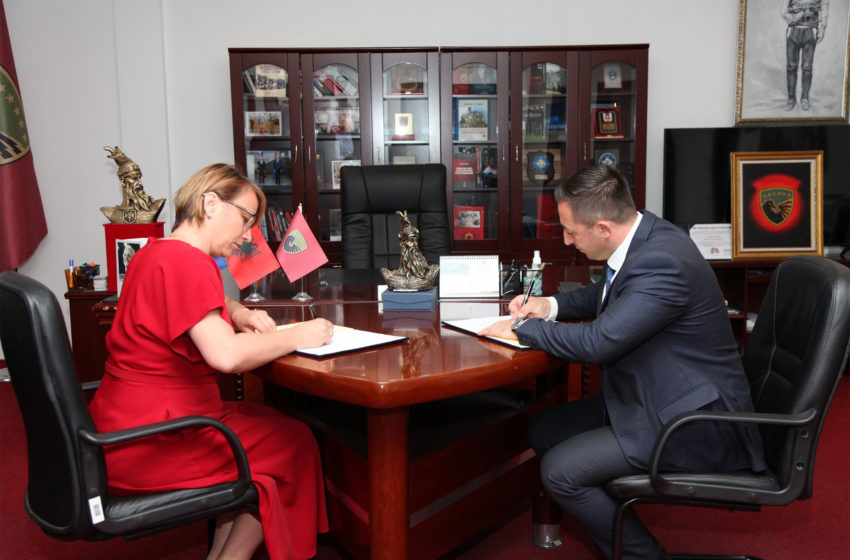  Nënshkruhet Marrëveshja e bashkëpunimit në mes të Ministrisë së Mbrojtjes dhe Telekomit të Kosovës