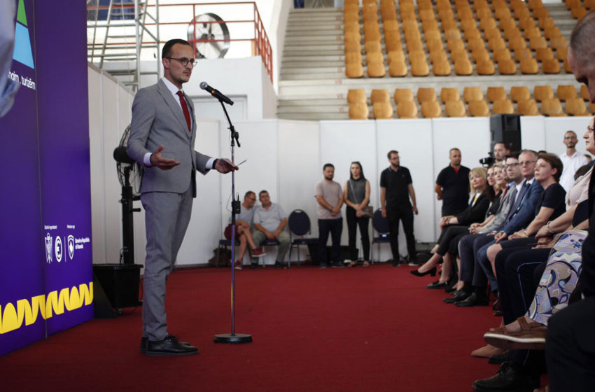  Në Gjilan hapet panairi dhe festivali mbarëkombëtar ‘e JONA’ për promovimin e bizneseve shqiptare