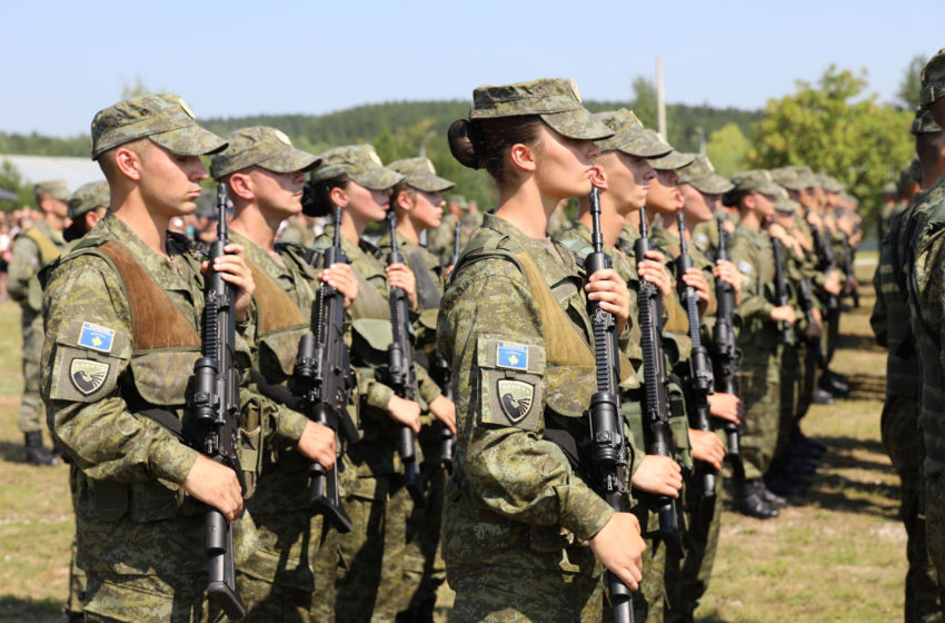  Nga sot, Ushtria e Republikës së Kosovës nuk ka kufizim në numër dhe të drejtë aplikimi kanë të gjithë të rinjtë deri në 25 vjeç