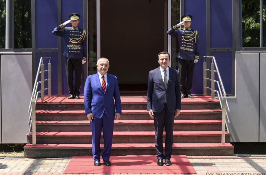  Kryeministri Albin Kurti priti në takim Presidentin e Shqipërisë, Ilir Meta