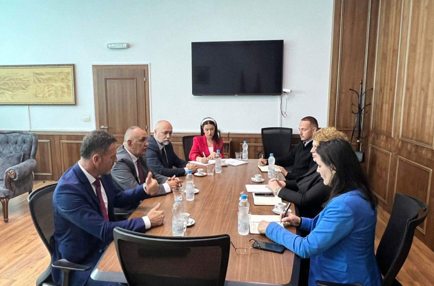  Dhoma e Tregtisë dhe Industrisë Kosovë së bashku me partnerët e rajonit u pritën në takim nga Ministrja Hajdari