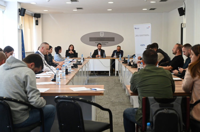  Organizata Dardanapress mbanë tryezën e dytë lidhur me transparencën në administratën Komunale të Kamenicës