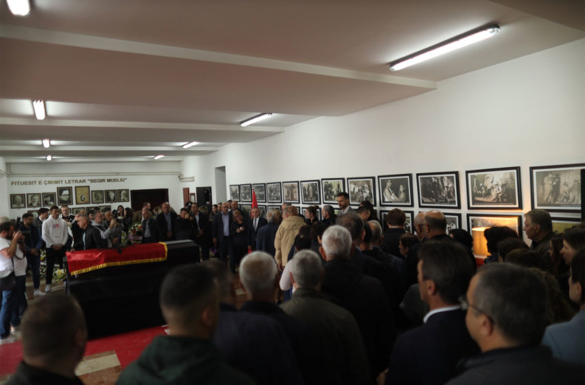  Komuna e Gjilanit nderon jetën dhe veprën e prof. dr. Shqiponja Isufit