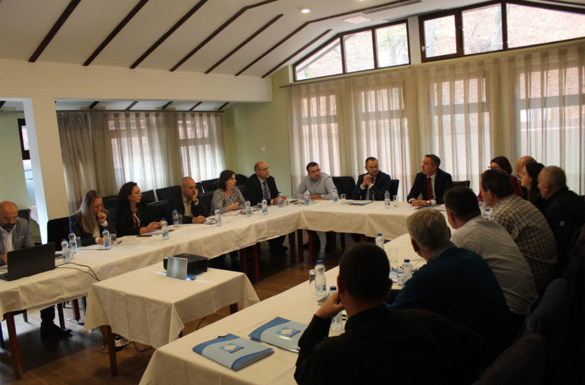  Përfundon trajnimi dyditor me menaxherët dhe zyrtarët komunal për energji të komunave të Kosovës