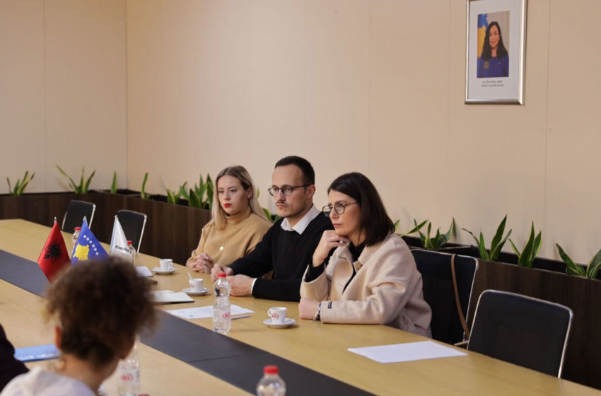  Tetë asistente për fëmijët/nxënësit me nevoja të veçanta do të angazhohen në komunën e Gjilanit