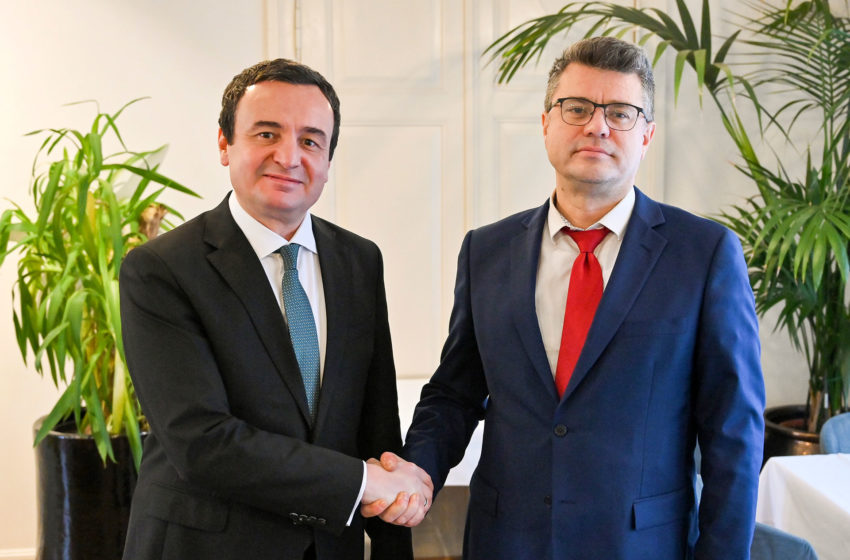  Në Tallinn, kryeministri Kurti takoi ministrin estonez të Punëve të Jashtme, Urmas Reinsalu
