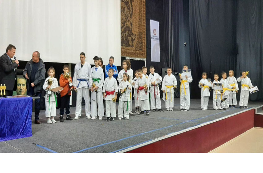  Klubi i Karatesë “Drita” përmbylli vitin me program dhe ndarje mirënjohjesh për karateistë dhe mbështetës të klubit dhe karatesë