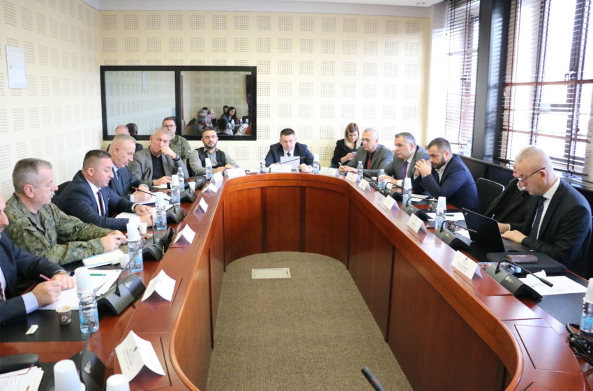  Në Komisionin për Çështje të Sigurisë dhe Mbrojtjes raportoi Ministri i Mbrojtjes, Armend Mehaj 